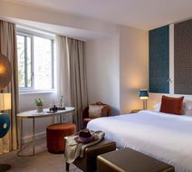La Villa Maillot & Spa Room
