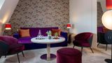 Hotel Etoile Maillot Suite
