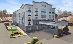 Spark by Hilton Greensboro