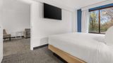 Spark by Hilton Charlotte Tyvola I-77 Room