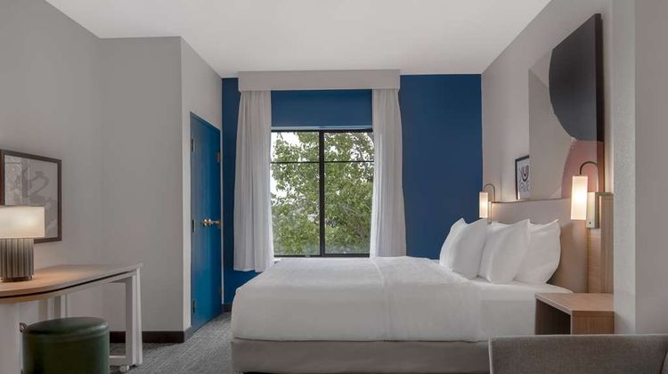 Spark by Hilton Montgomery EastChase Room