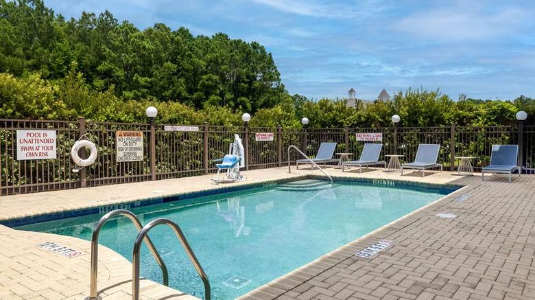 <b>Spark by Hilton Savannah Airport Pool</b>. Images powered by <a href="https://iceportal.shijigroup.com/" title="IcePortal" target="_blank">IcePortal</a>.