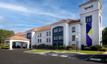 Spark by Hilton Savannah Airport