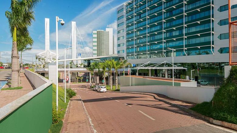 <b>Best Western Salvador Hangar Aeroporto Exterior</b>. Images powered by <a href="https://iceportal.shijigroup.com/" title="IcePortal" target="_blank">IcePortal</a>.