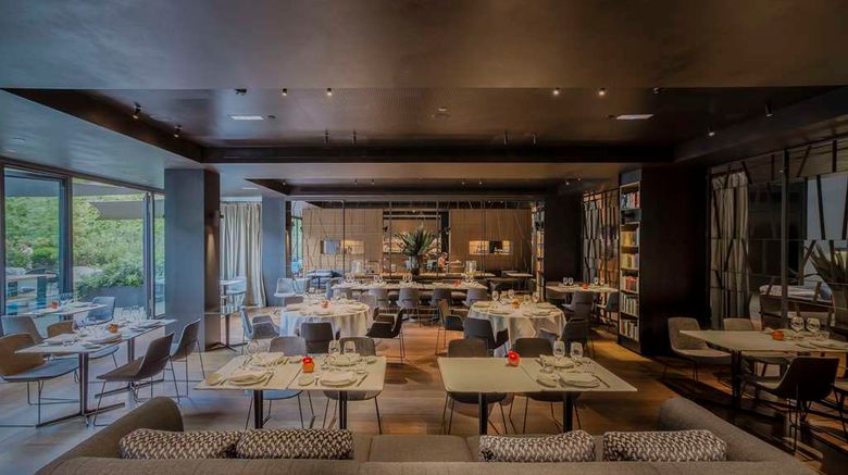 <b>Alma Barcelona Restaurant</b>. Images powered by <a href=https://www.travelagewest.com/Hotels/Barcelona/