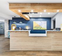 Spark by Hilton Redlands Lobby