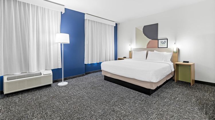 Spark by Hilton Redlands Room