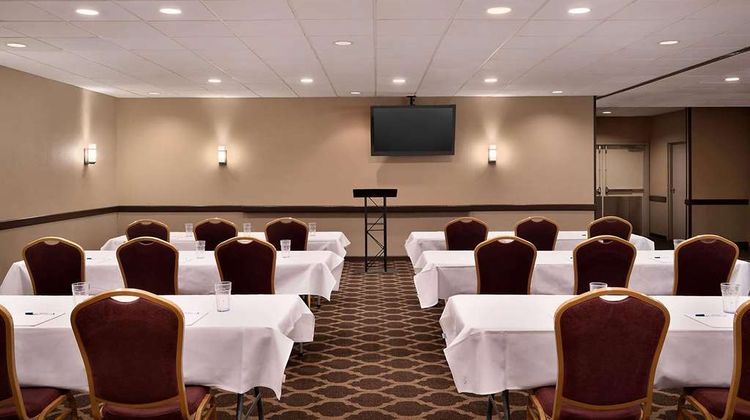 Days Inn by Wyndham Culpeper Meeting