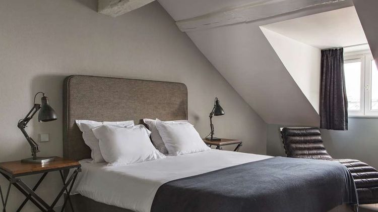 New Hotel Roblin Room