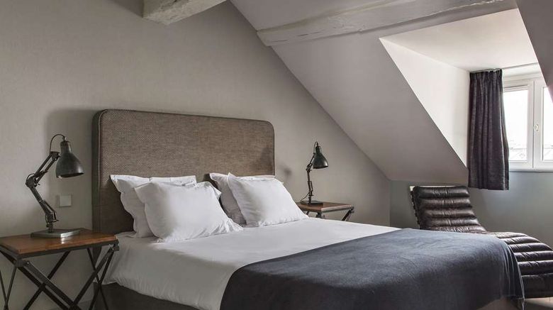 <b>New Hotel Roblin Room</b>. Images powered by <a href="https://iceportal.shijigroup.com/" title="IcePortal" target="_blank">IcePortal</a>.