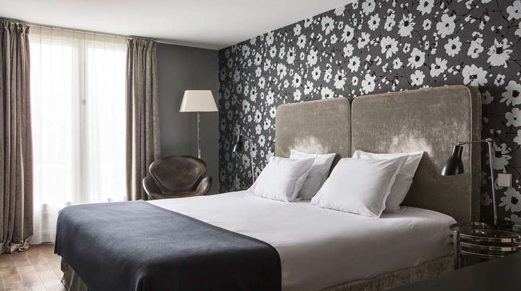 New Hotel Roblin Room