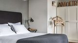 <b>New Hotel Roblin Room</b>. Images powered by <a href="https://iceportal.shijigroup.com/" title="IcePortal" target="_blank">IcePortal</a>.
