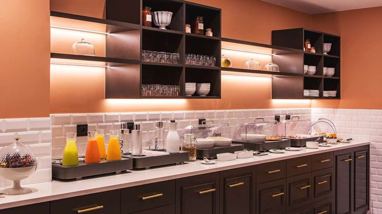 New Hotel Roblin Restaurant