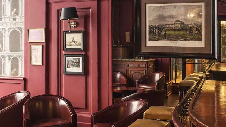 New Hotel Roblin Restaurant