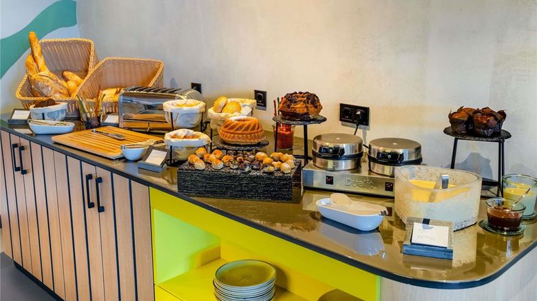 <b>Ibis Styles Batumi Restaurant</b>. Images powered by <a href="https://iceportal.shijigroup.com/" title="IcePortal" target="_blank">IcePortal</a>.