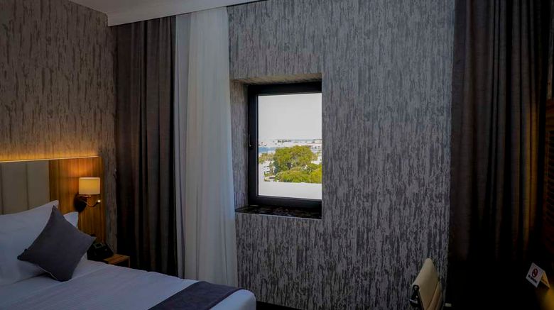 <b>Best Western Premier DJ Hotel Room</b>. Images powered by <a href="https://iceportal.shijigroup.com/" title="IcePortal" target="_blank">IcePortal</a>.