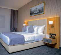 Best Western Premier DJ Hotel Room