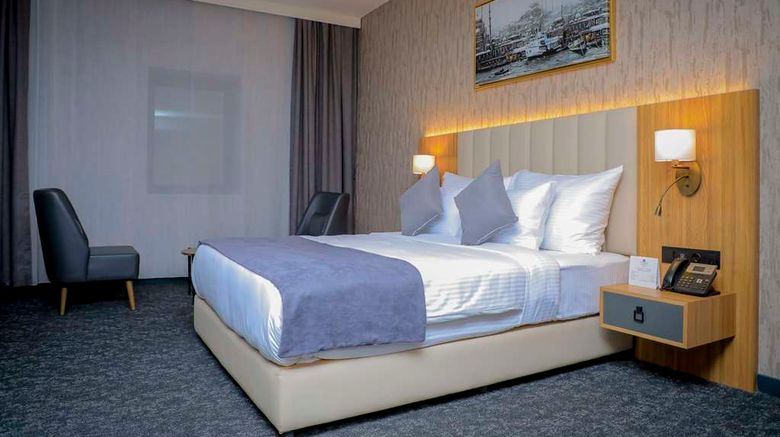 <b>Best Western Premier DJ Hotel Room</b>. Images powered by <a href="https://iceportal.shijigroup.com/" title="IcePortal" target="_blank">IcePortal</a>.