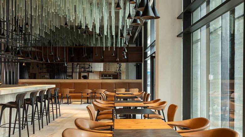 <b>Radisson Hotel Tunis City Center Restaurant</b>. Images powered by <a href="https://iceportal.shijigroup.com/" title="IcePortal" target="_blank">IcePortal</a>.