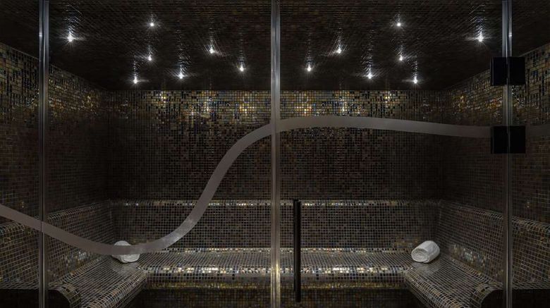 <b>DoubleTree by Hilton Lagoa Azores Recreation</b>. Images powered by <a href="https://iceportal.shijigroup.com/" title="IcePortal" target="_blank">IcePortal</a>.