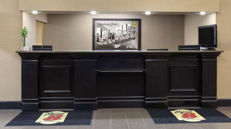 Super 8 by Wyndham Alexandria Lobby