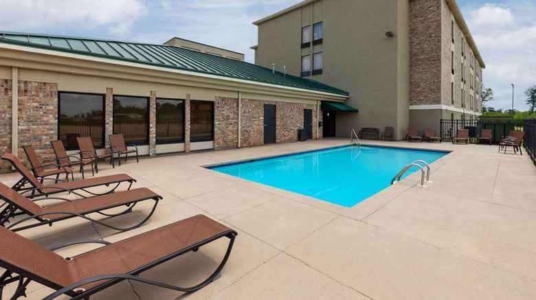 <b>Super 8 by Wyndham Alexandria Pool</b>. Images powered by <a href="https://iceportal.shijigroup.com/" title="IcePortal" target="_blank">IcePortal</a>.