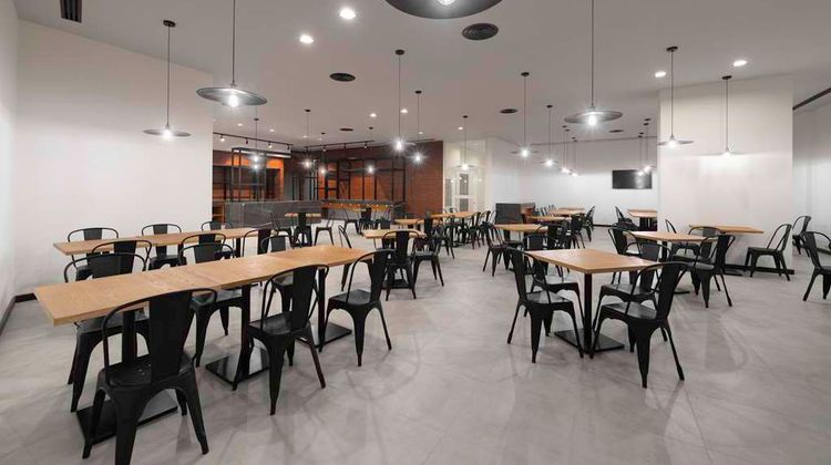 Park Inn Makkah Thakher Alsharqi Restaurant