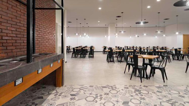 Park Inn Makkah Thakher Alsharqi Restaurant