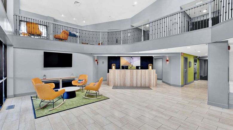 <b>Spark by Hilton Plymouth Lobby</b>. Images powered by <a href="https://iceportal.shijigroup.com/" title="IcePortal" target="_blank">IcePortal</a>.
