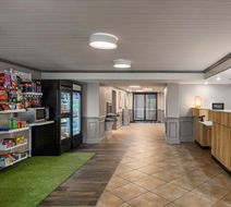 Spark by Hilton Siesta Key Gateway Lobby