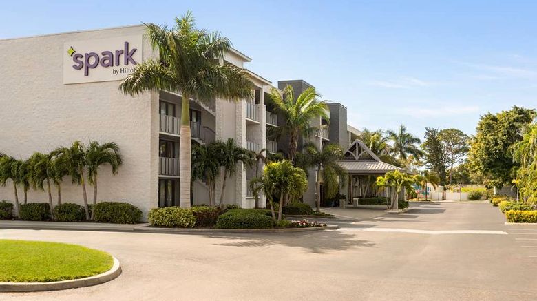 Spark by Hilton Siesta Key Gateway Exterior. Images powered by <a href="https://iceportal.shijigroup.com" target="_blank" rel="noopener">Ice Portal</a>.