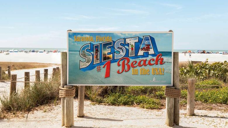 <b>Spark by Hilton Siesta Key Gateway Beach</b>. Images powered by <a href="https://iceportal.shijigroup.com/" title="IcePortal" target="_blank">IcePortal</a>.