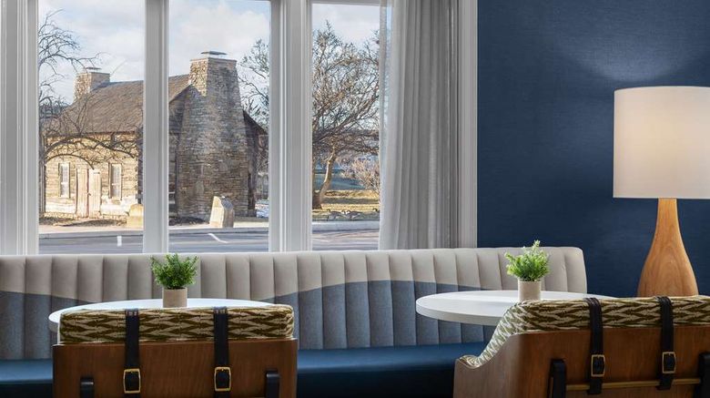 <b>Well House Hamilton, Tapestry Collection Lobby</b>. Images powered by <a href="https://iceportal.shijigroup.com/" title="IcePortal" target="_blank">IcePortal</a>.