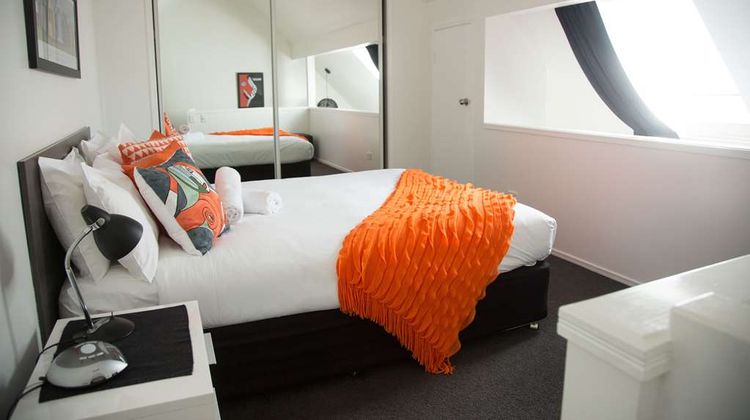 Byron Central Apartments Room