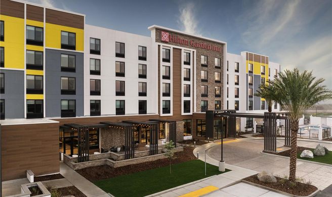 Hilton Garden Inn Merced Exterior