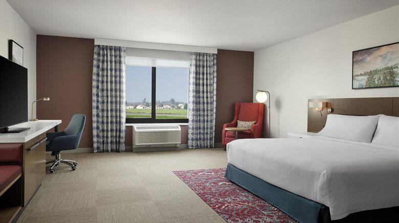 <b>Hilton Garden Inn Merced Room</b>. Images powered by <a href="https://iceportal.shijigroup.com/" title="IcePortal" target="_blank">IcePortal</a>.