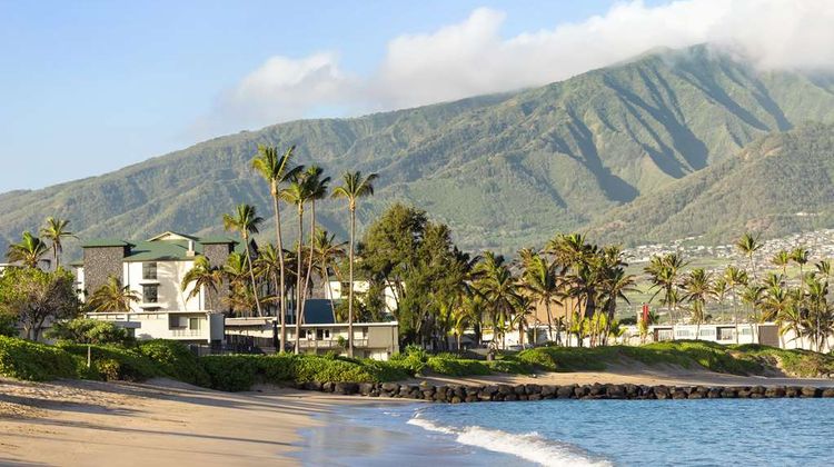 Hampton Inn & Suites Maui North Shore Beach