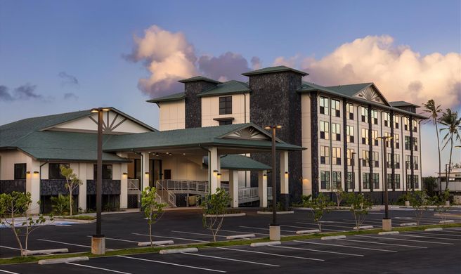 Hampton Inn & Suites Maui North Shore Exterior