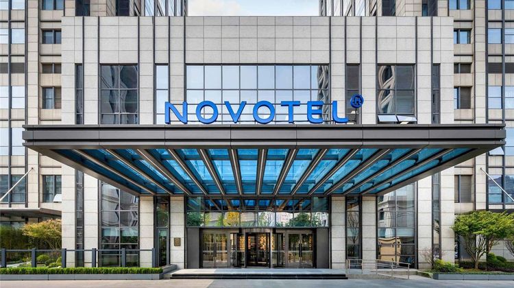 Novotel Shanghai JingAn Exterior