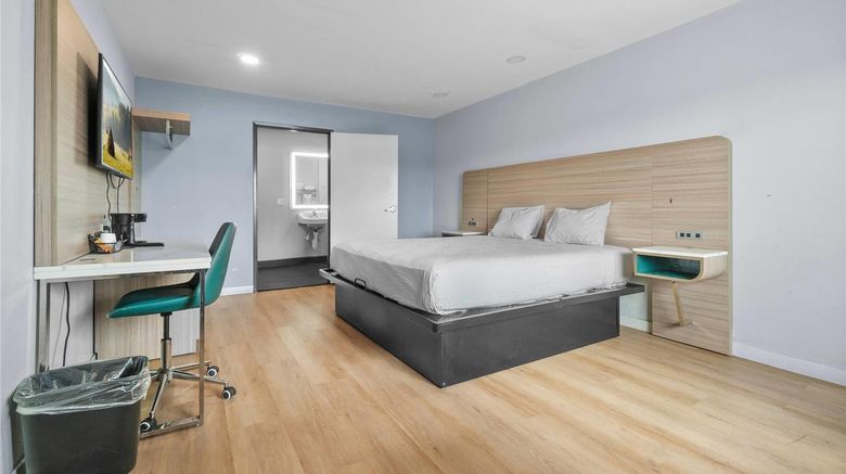 <b>Travelodge by Wyndham Fairplex Pomona Room</b>. Images powered by <a href="https://iceportal.shijigroup.com/" title="IcePortal" target="_blank">IcePortal</a>.