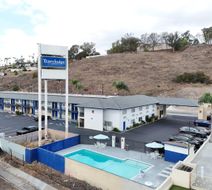 Travelodge by Wyndham Fairplex Pomona Exterior