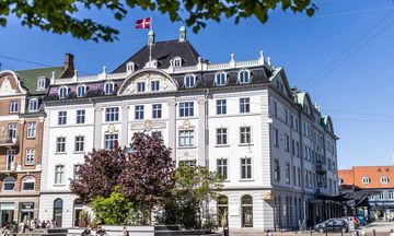 Royal Hotel