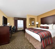 Baymont by Wyndham Ardmore I-35 Room