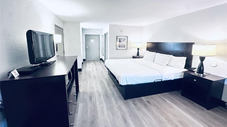 Baymont by Wyndham Ardmore I-35 Room