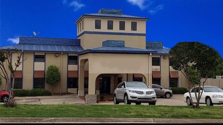 Baymont by Wyndham Ardmore I-35 Exterior