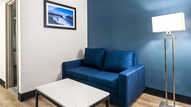 Baymont by Wyndham Ardmore I-35 Room