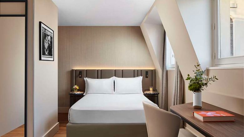 <b>NH Paris Gare de l'Est Room</b>. Images powered by <a href="https://iceportal.shijigroup.com/" title="IcePortal" target="_blank">IcePortal</a>.