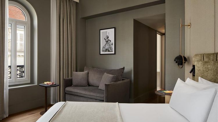 NH Paris Champs-Elysees Suite