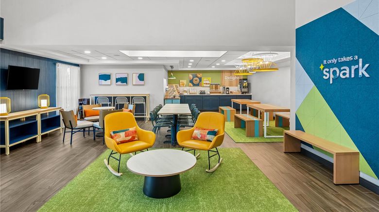 <b>Spark by Hilton North Little Rock Lobby</b>. Images powered by <a href="https://iceportal.shijigroup.com/" title="IcePortal" target="_blank">IcePortal</a>.