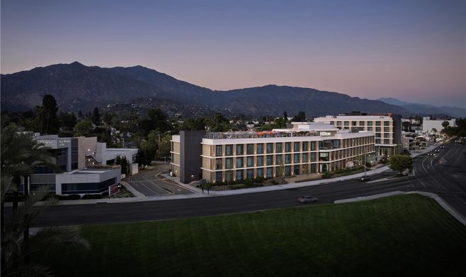 Hilton Arcadia Los Angeles Exterior